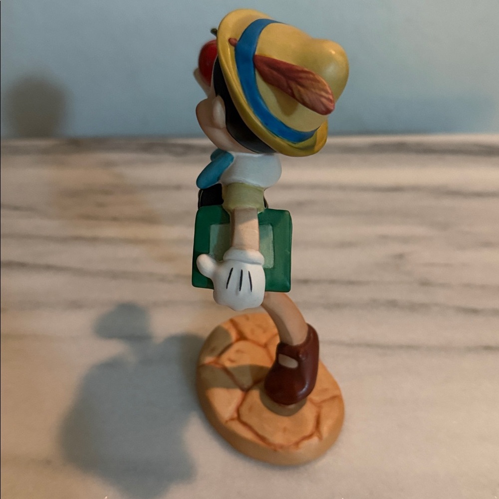 CLASSIC WALT DISNEY COLLECTION PINOCCHIO/ Good-bye, Father RETIRED - Picture 2 of 5